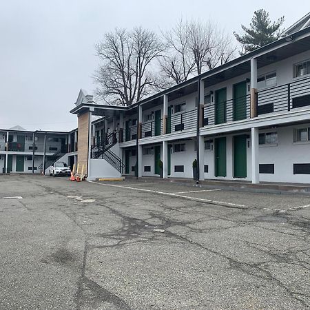 Domino Inn North Bergen Exterior photo