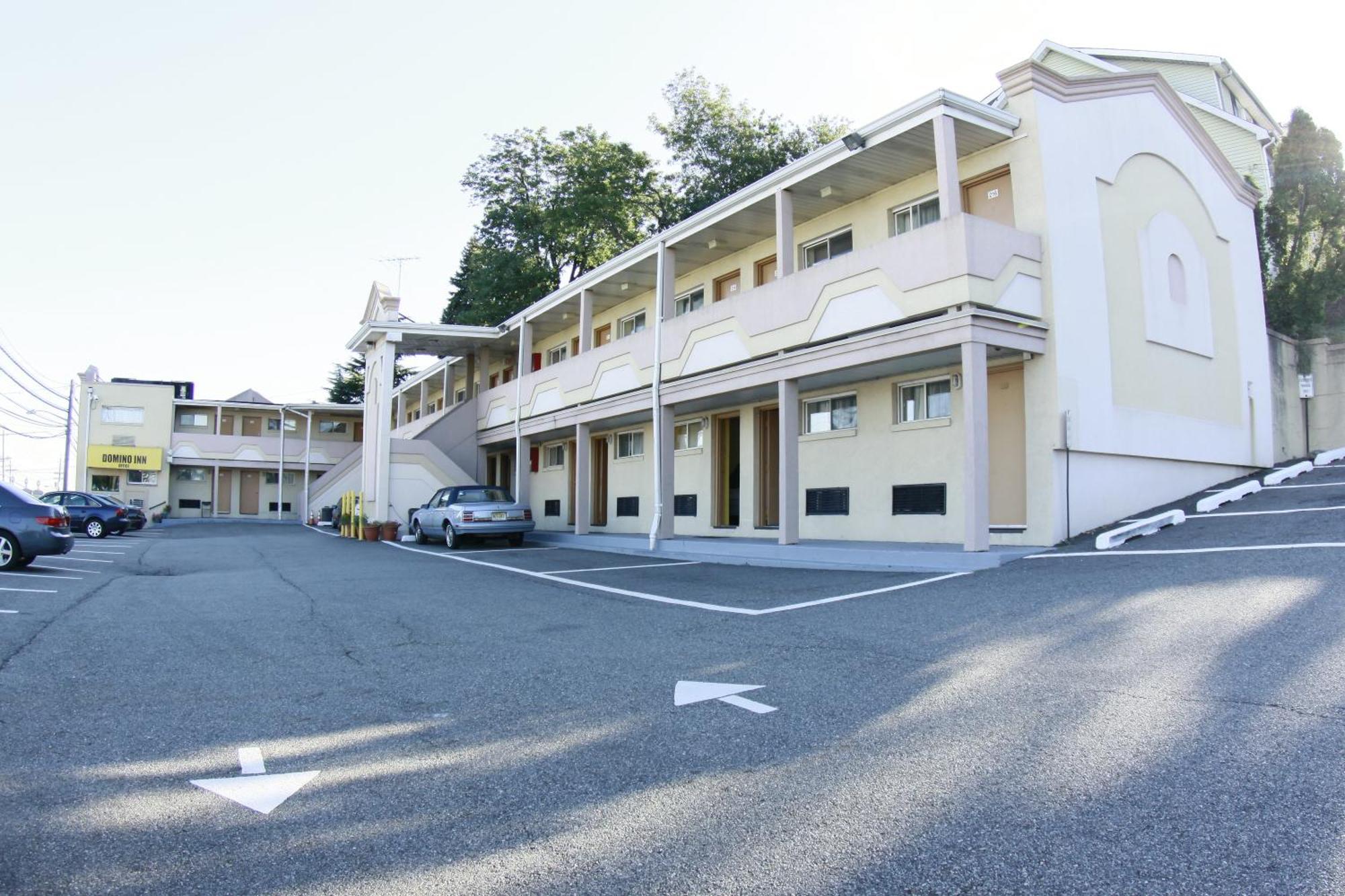 Domino Inn North Bergen Exterior photo